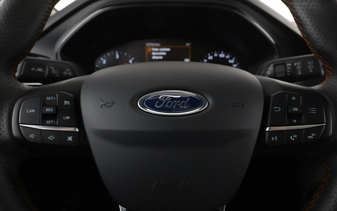 Ford Focus cena 65000 przebieg: 157524, rok produkcji 2018 z Zakroczym małe 352